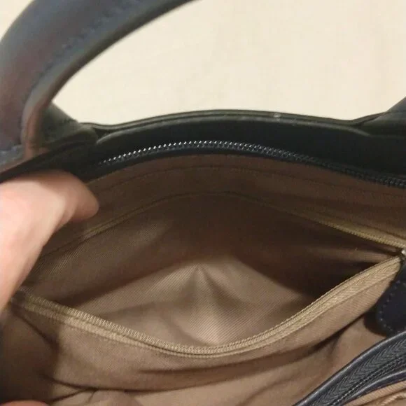 London Fog handbag in Navy Blue - Picture 11 of 16